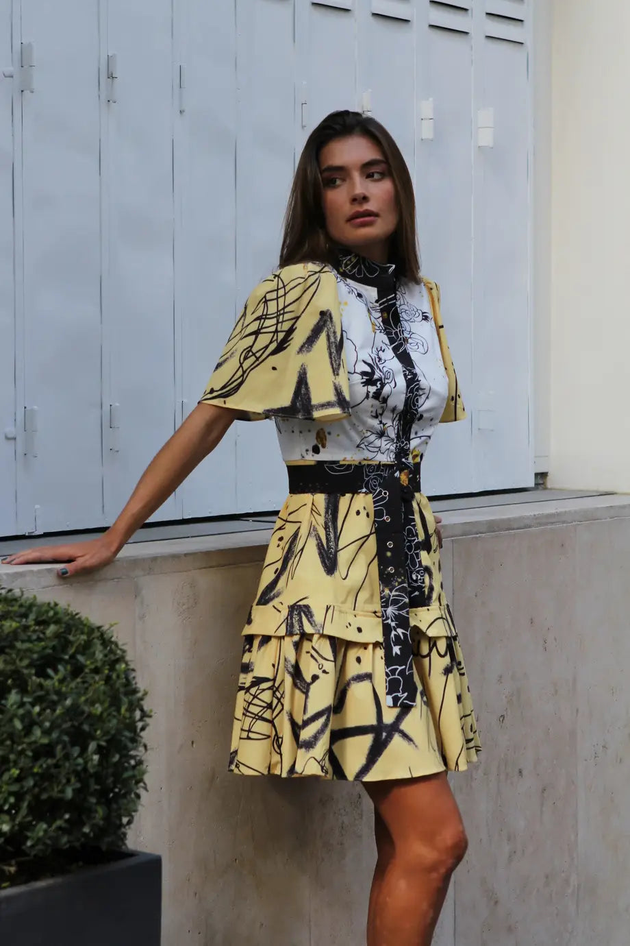 V1418