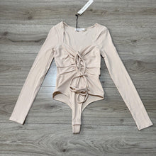 Cargar imagen en el visor de la galería, B3882
