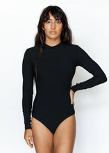 Cargar imagen en el visor de la galería, B3801
