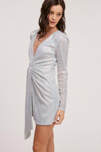 Cargar imagen en el visor de la galería, V143
