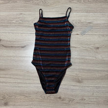 Cargar imagen en el visor de la galería, B3895
